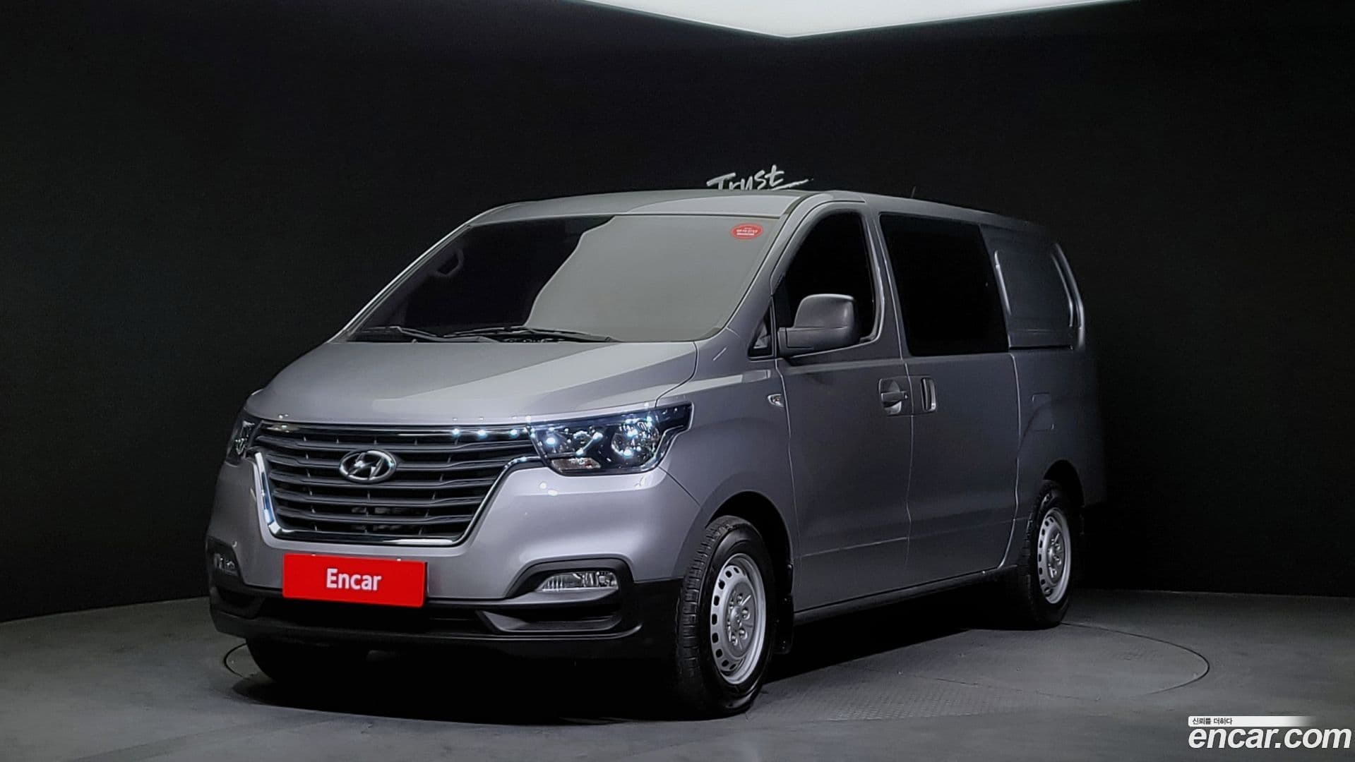 Main__Slider__Photo:Starex Hyundai 2019.2-0