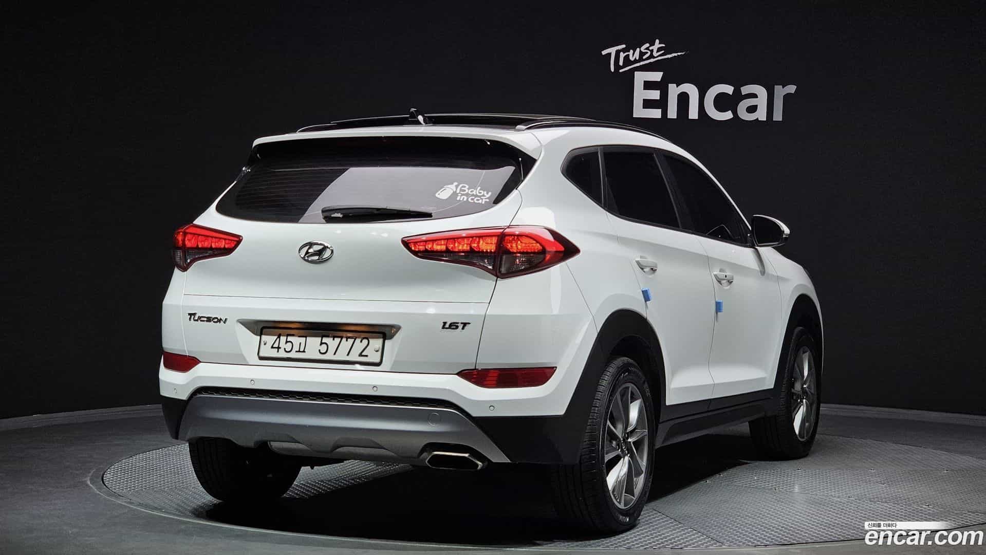 Tucson Hyundai 2017.10-OUTER-002
