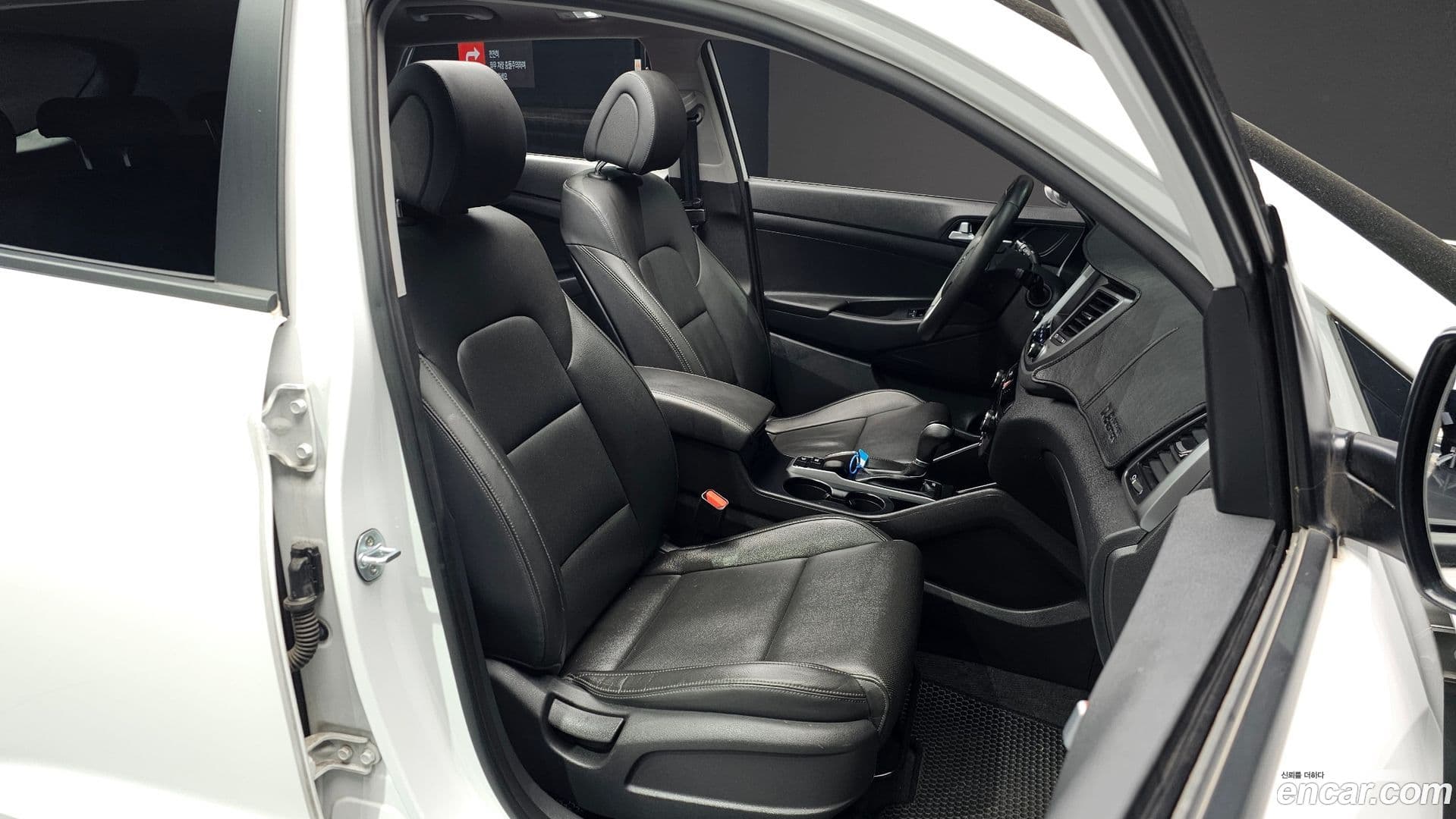 Main__Slider__Photo:Tucson Hyundai 2017.10-9