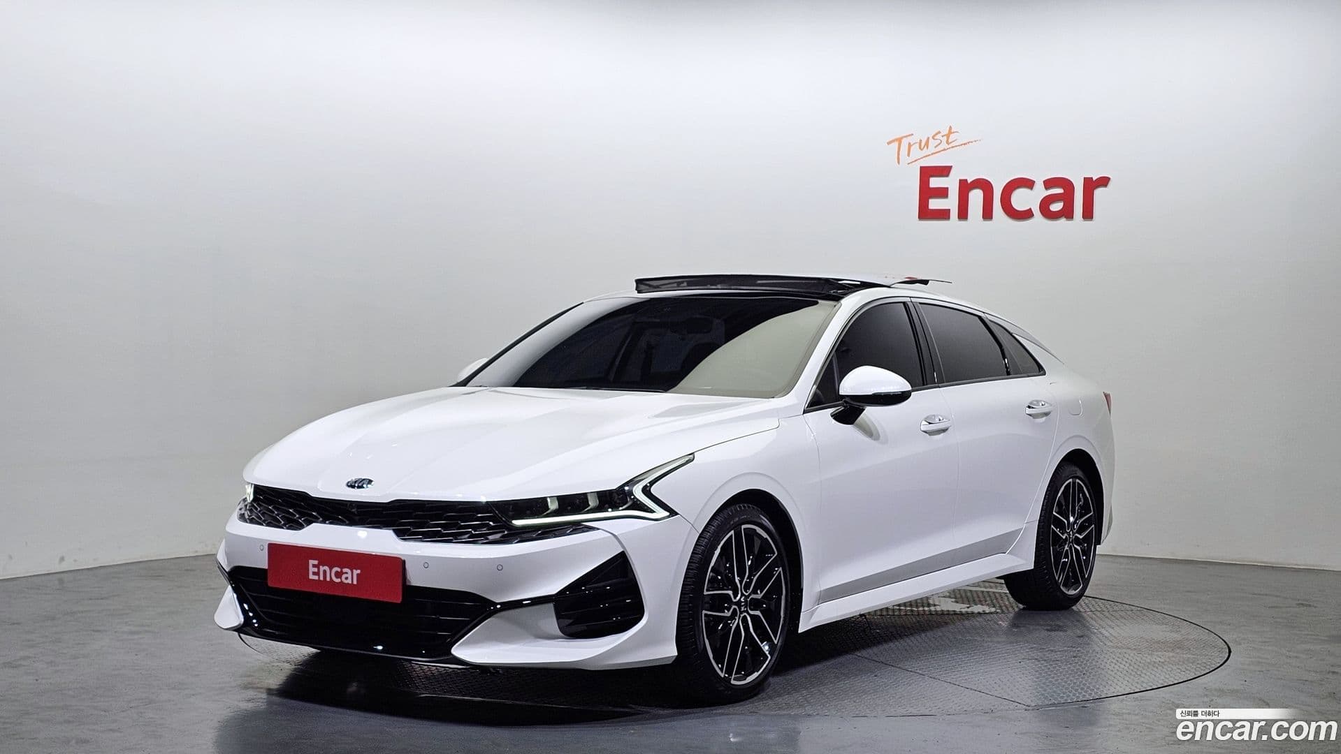 Main__Slider__Photo:K5 Kia 2020.6-0