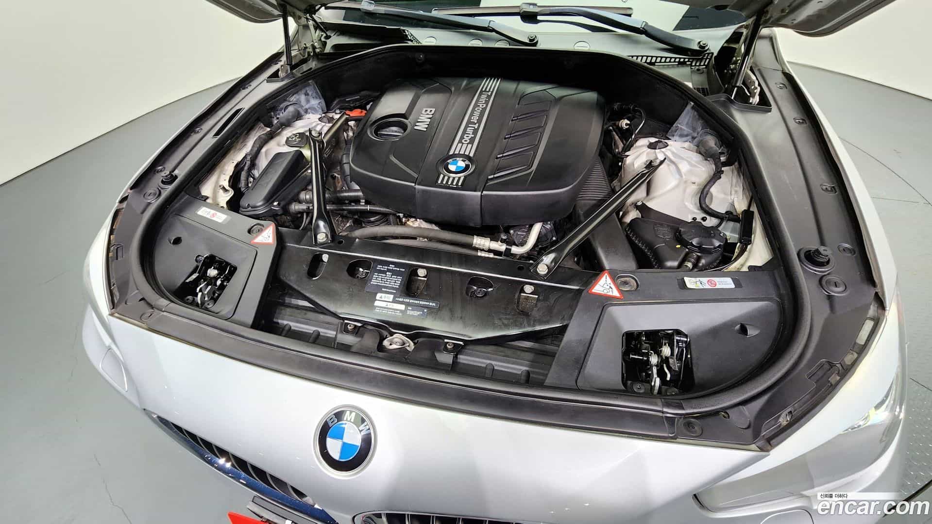 Gran Turismo BMW 2013.1-INNER-006