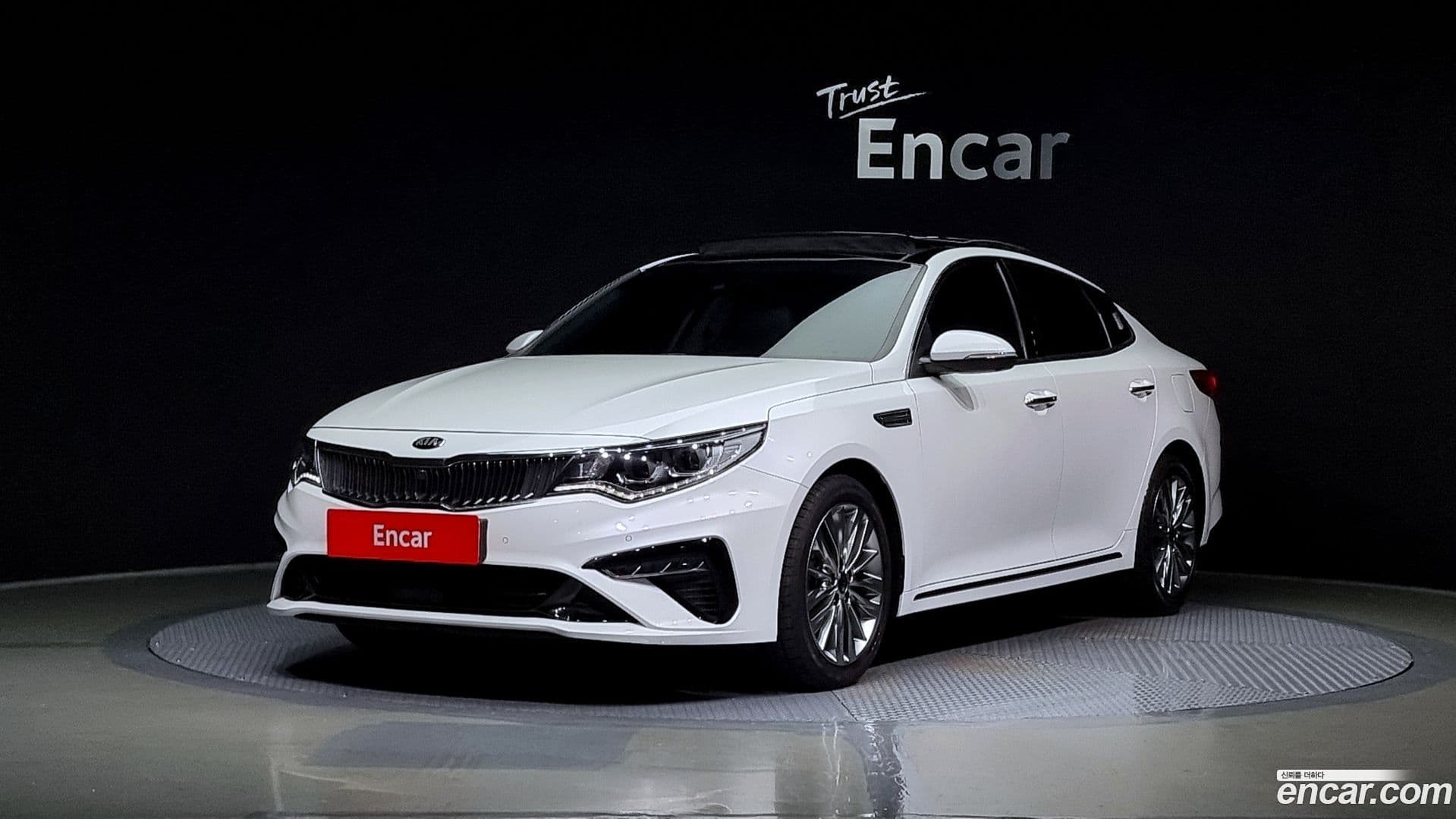 Main__Slider__Photo:K5 Kia 2019.4-0