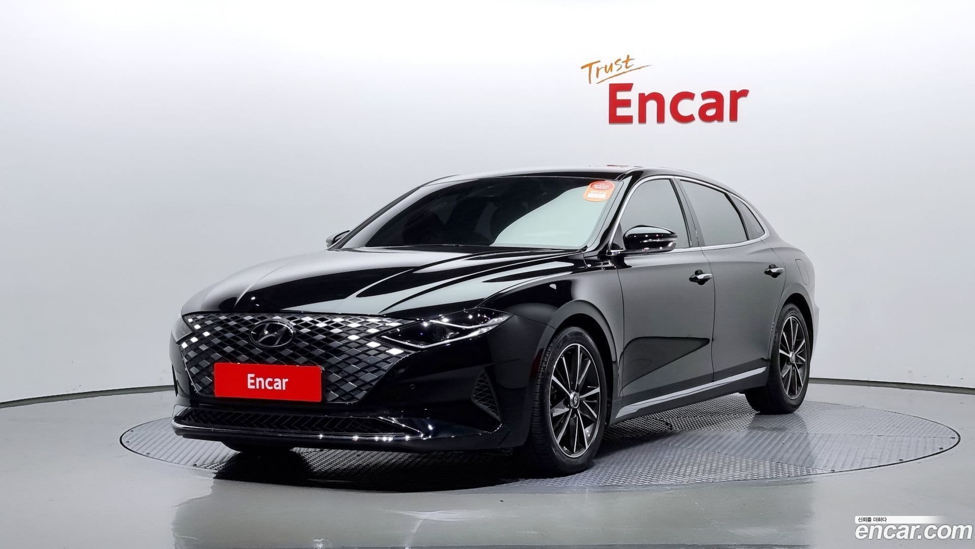 Main__Slider__Photo:Grandeur Hyundai 2020.3-0