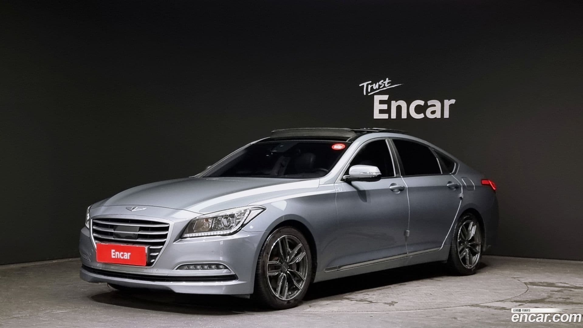Main__Slider__Photo:Genesis Hyundai 2014.9-0