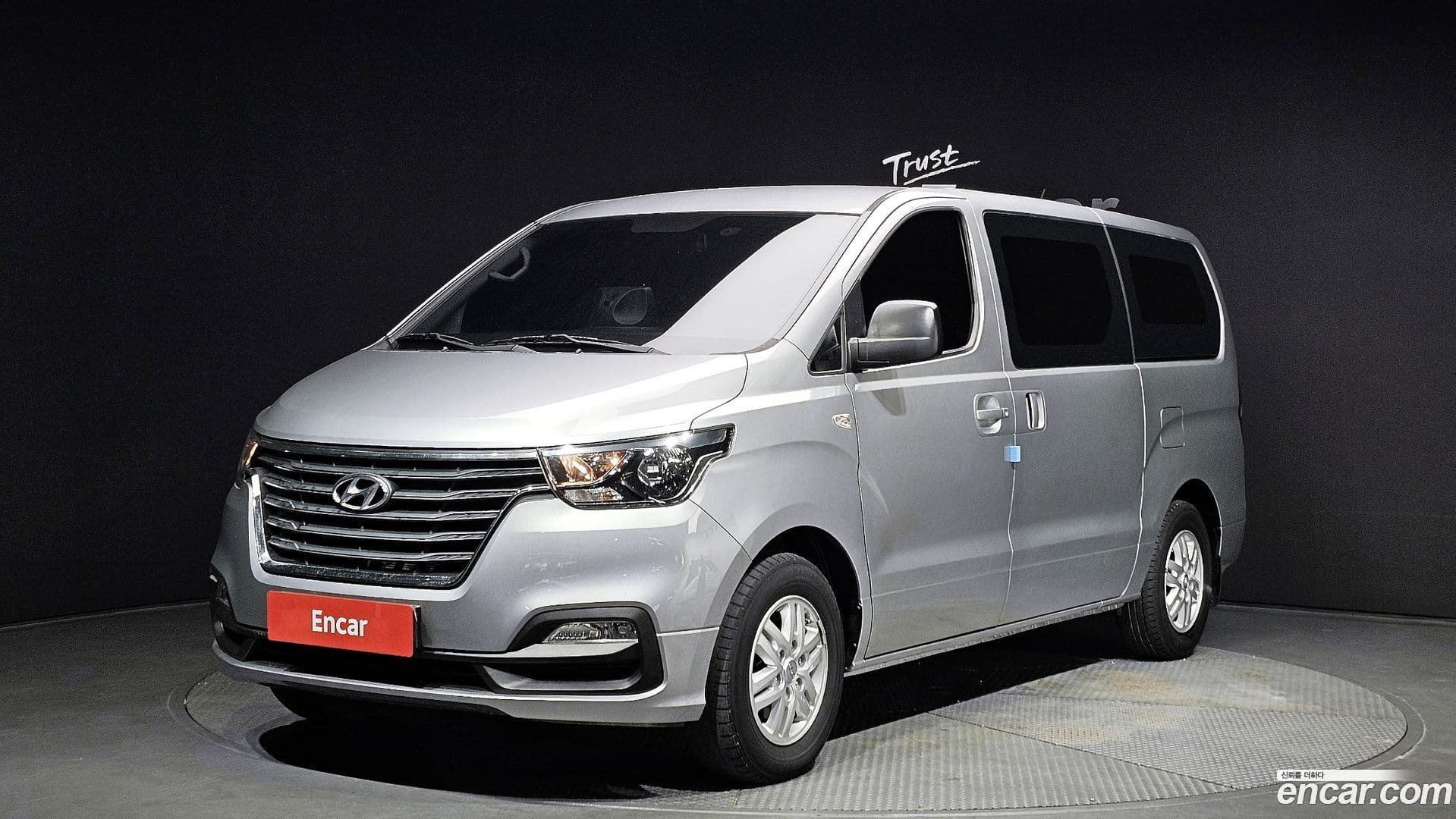 Main__Slider__Photo:Starex Hyundai 2020.9-0