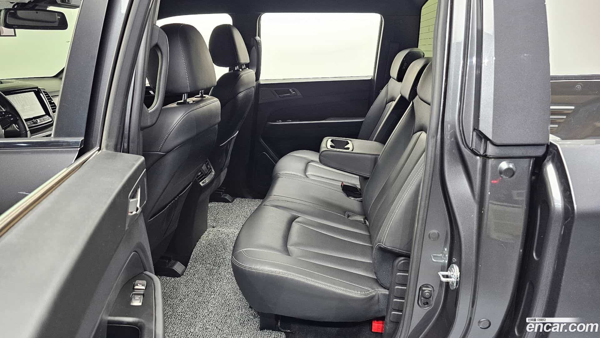 Rexton KG Mobility 2022.5-OPTION-016