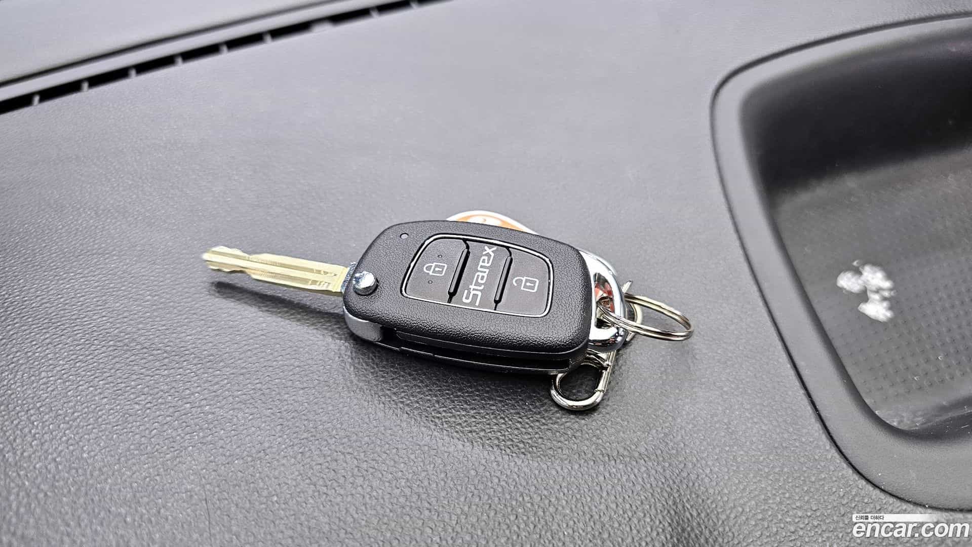 Starex Hyundai 2019.1-OPTION-024