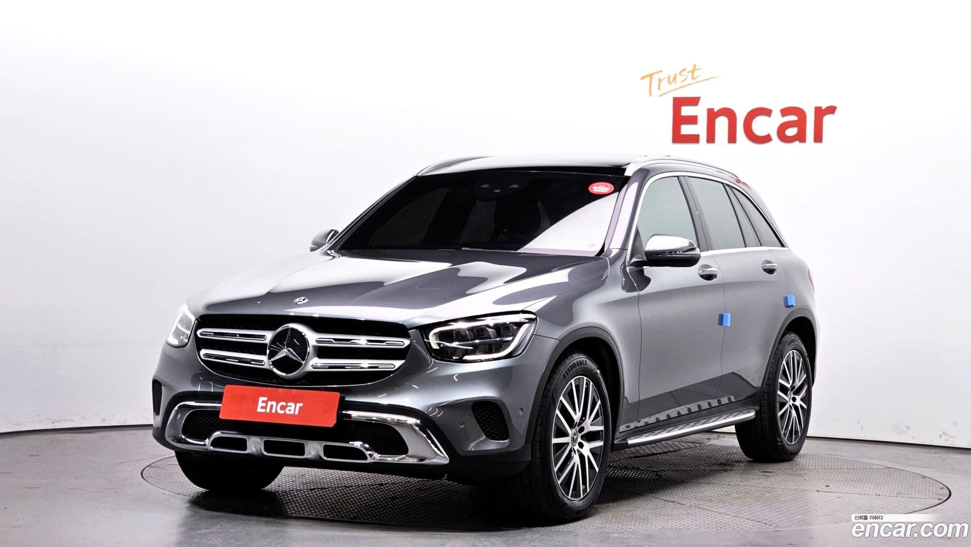 Main__Slider__Photo:GLC-Class Mercedes-Benz 2020.5-0