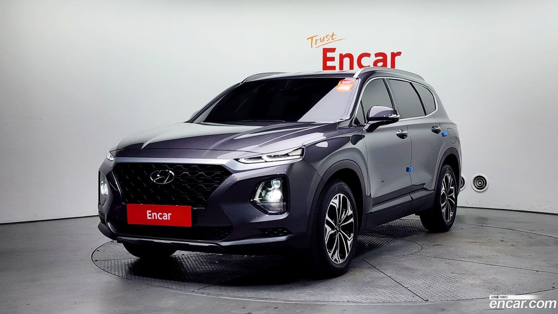 Main__Slider__Photo:Santafe Hyundai 2018.7-0
