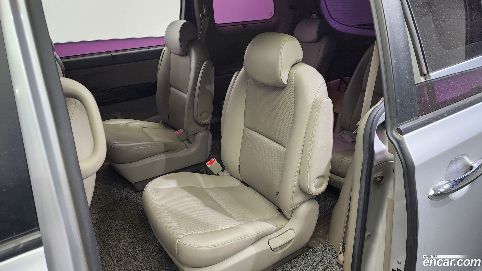 Main__Slider__Photo:Canival Kia 2015.2-10