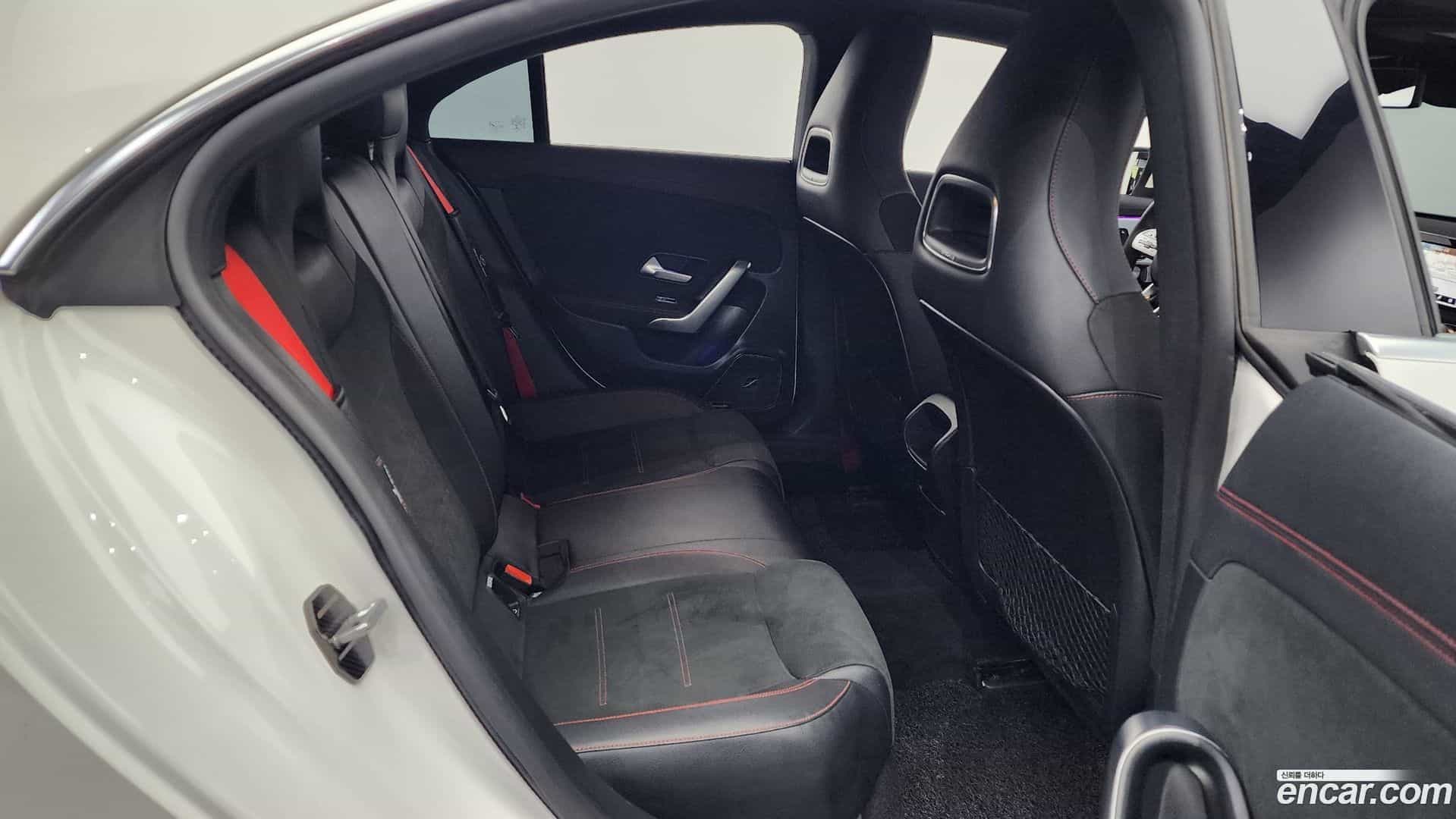 CLA-Class Mercedes-Benz 2020.9-OPTION-016