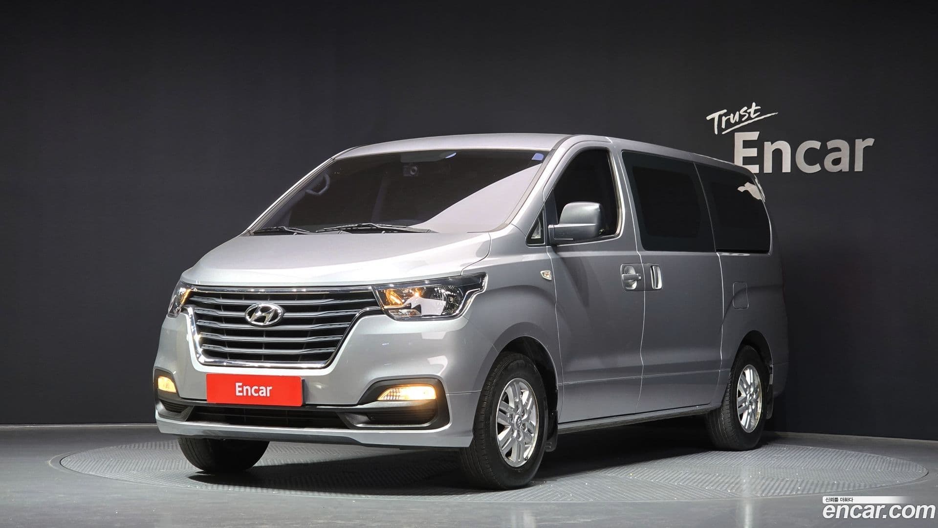 Main__Slider__Photo:Starex Hyundai 2019.5-0