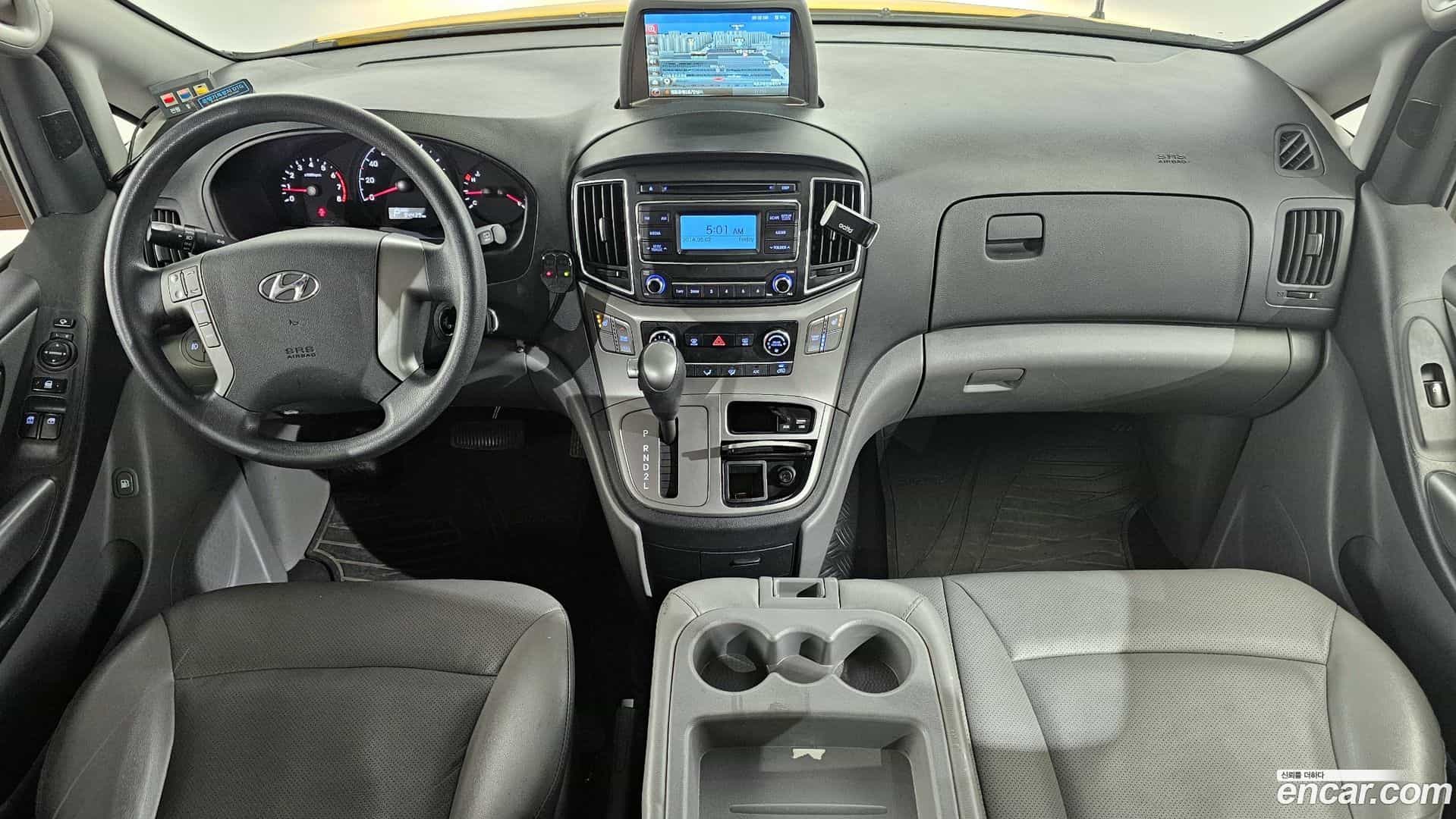 Starex Hyundai 2019.3-INNER-007