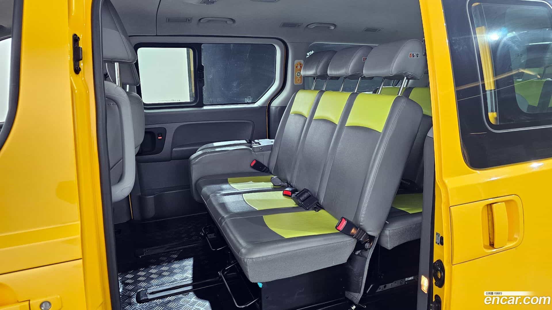 Starex Hyundai 2019.3-OPTION-015