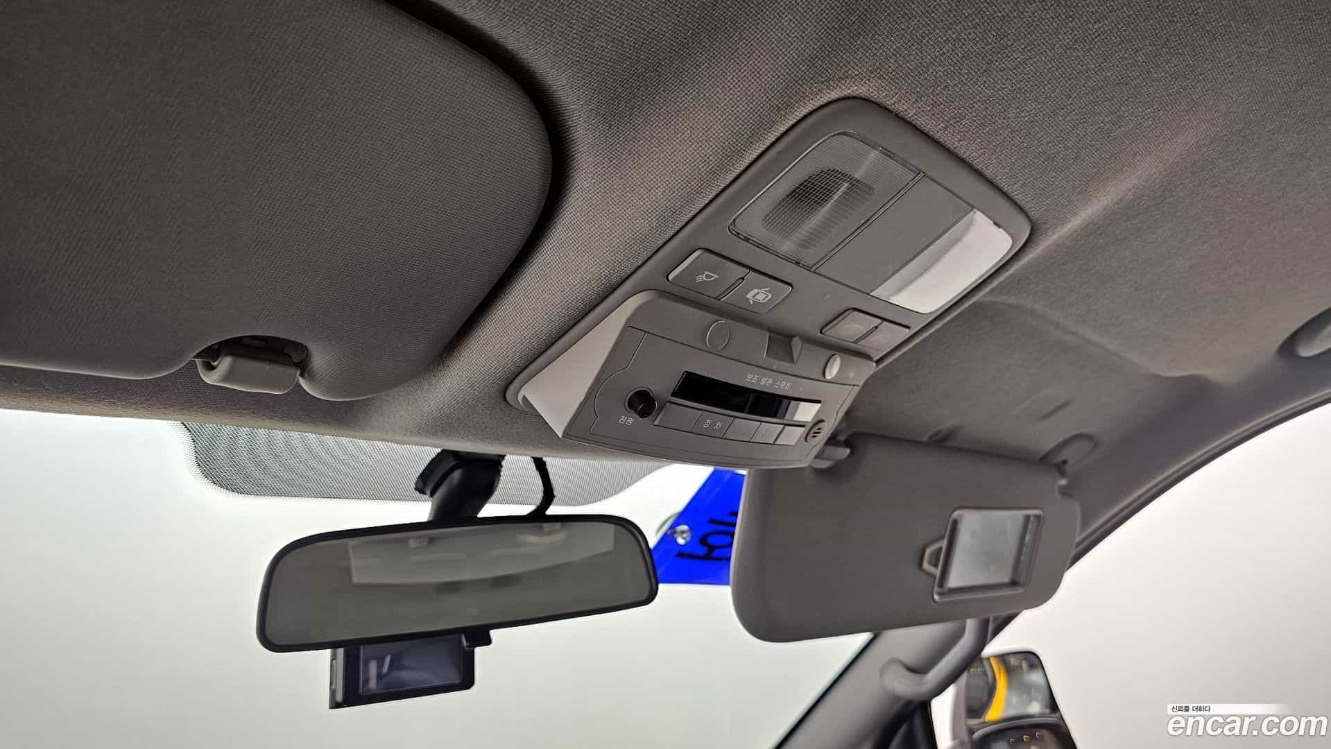 Starex Hyundai 2019.3-OPTION-022