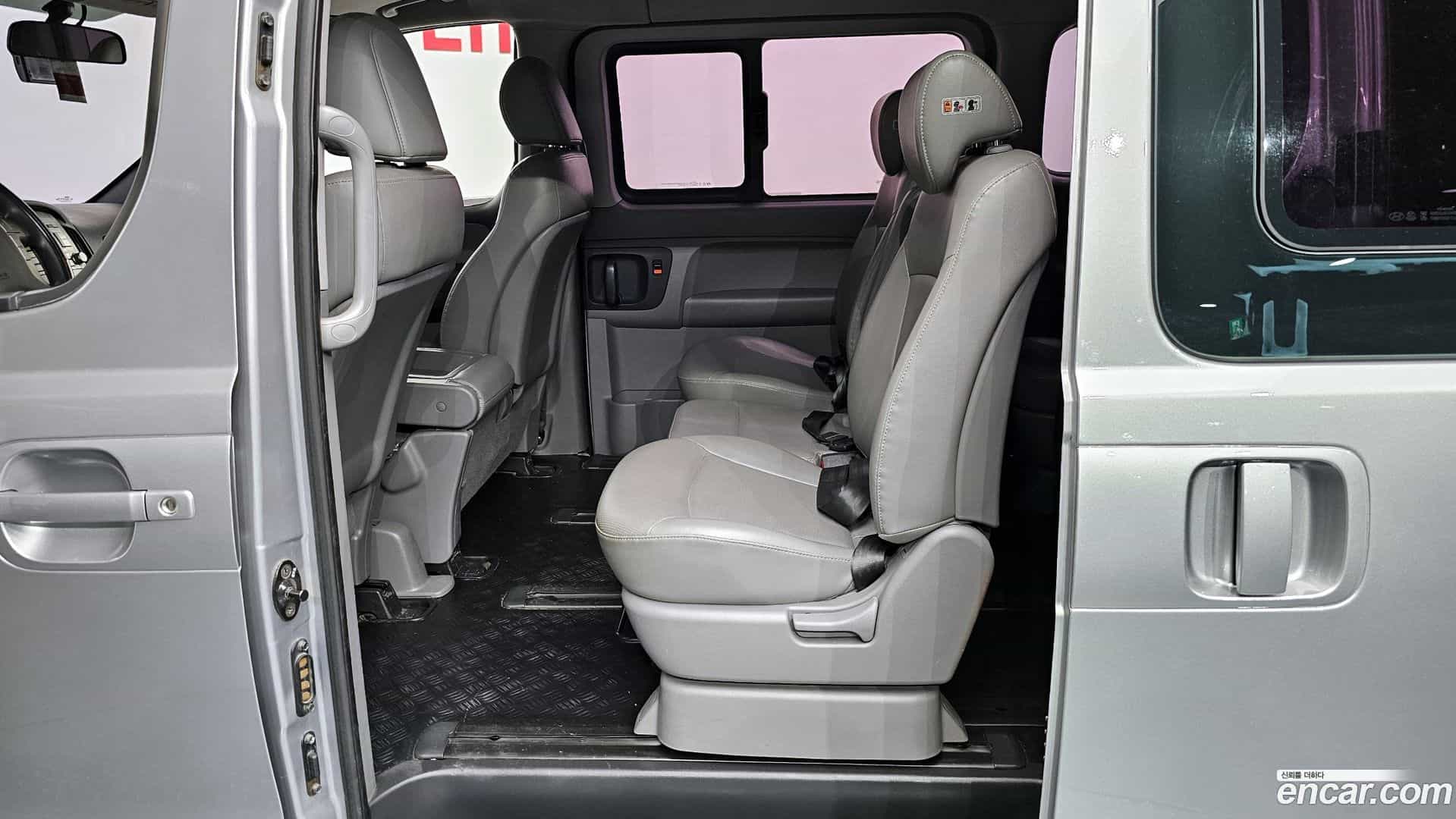 Starex Hyundai 2015.5-OPTION-016