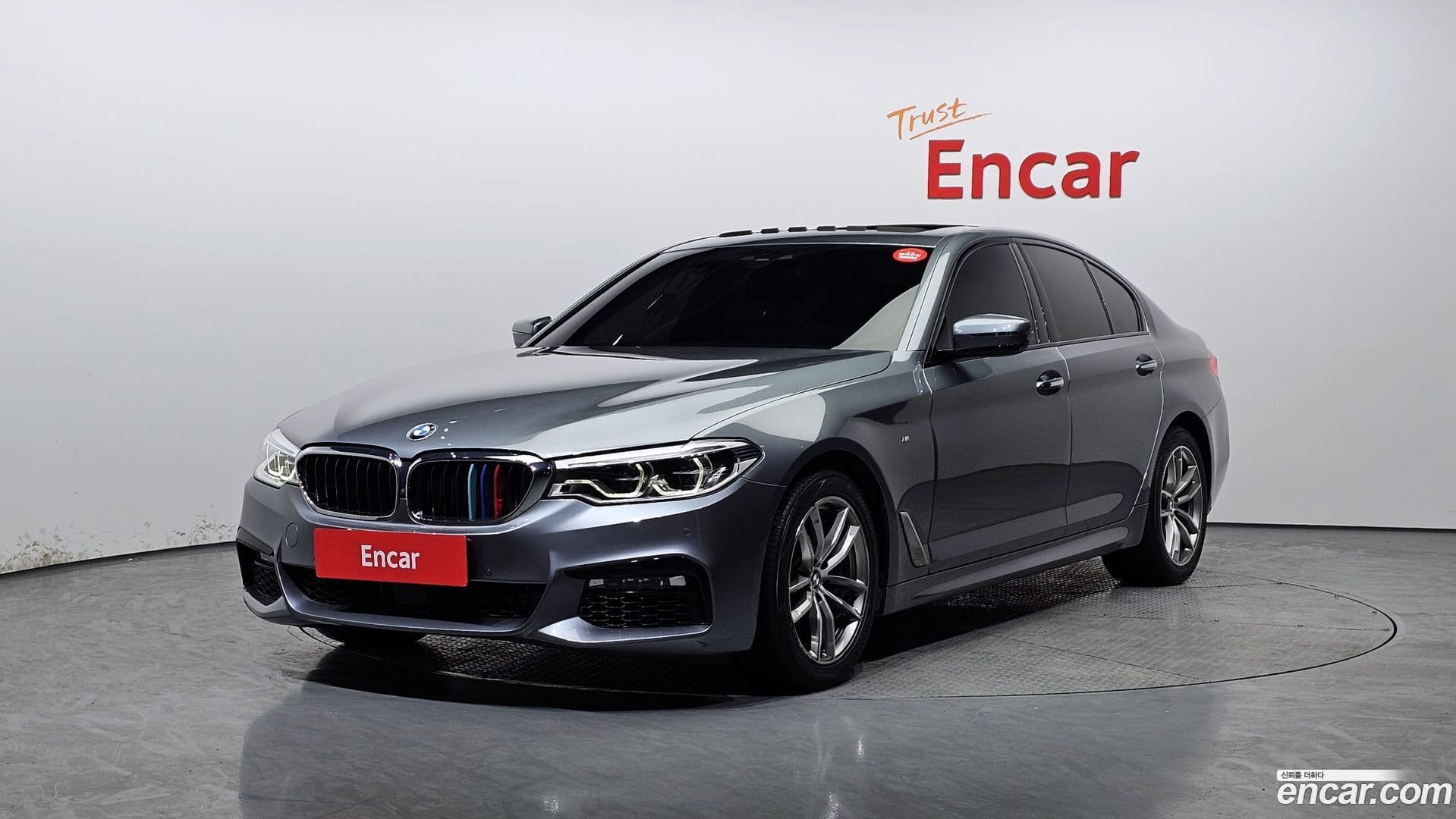 Main__Slider__Photo:5-Series BMW 2017.4-0