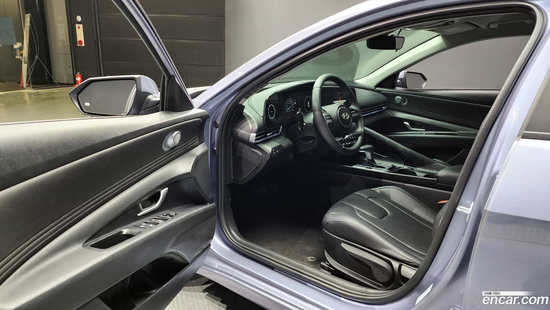 AVANTE Hyundai 2023.7-OPTION-015