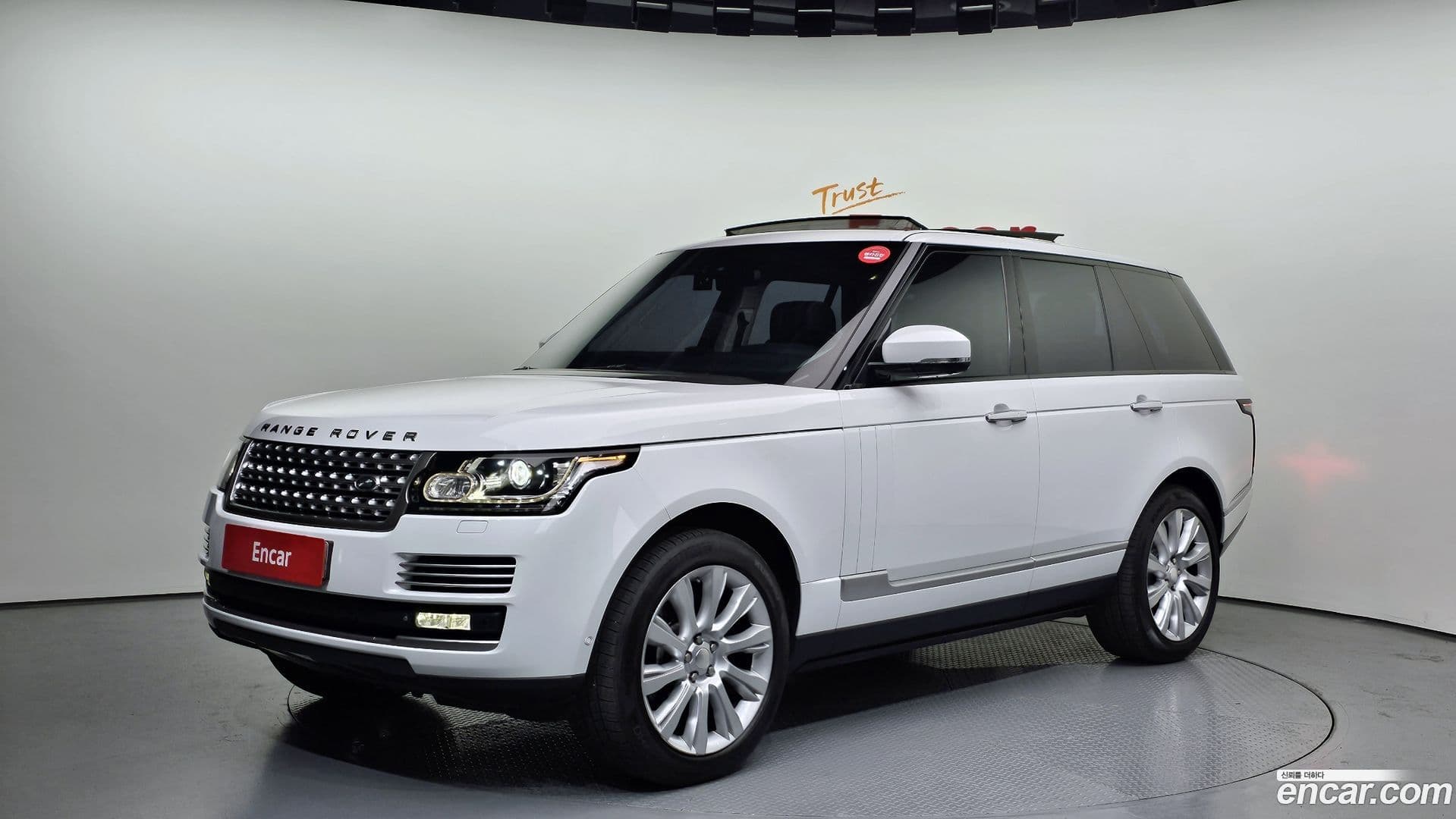 Main__Slider__Photo:Range Rover Land Rover 2013.10-0