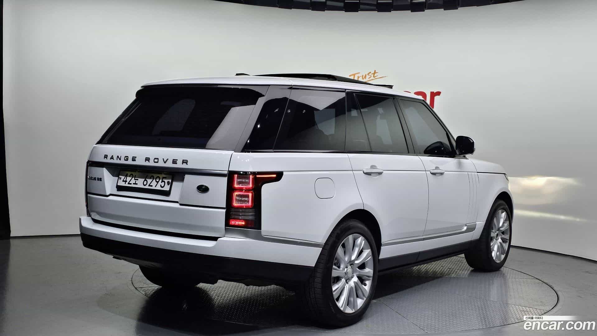 Range Rover Land Rover 2013.10-OUTER-002