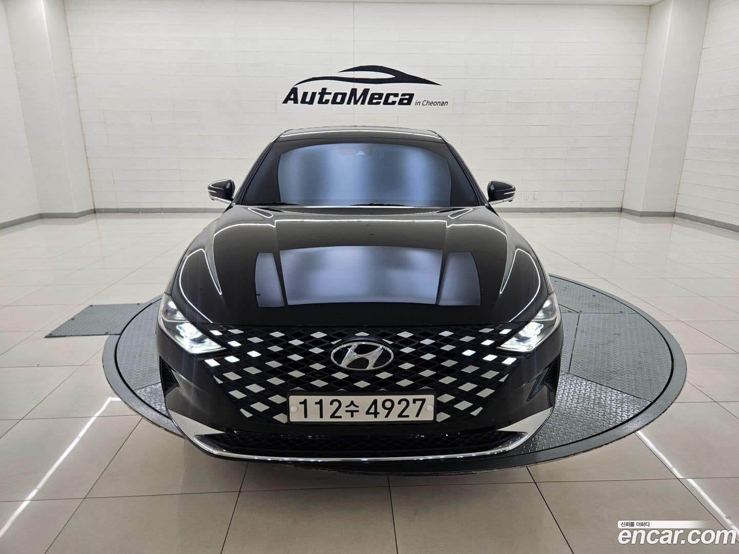 Main__Slider__Photo:Grandeur Hyundai 2020.8-0
