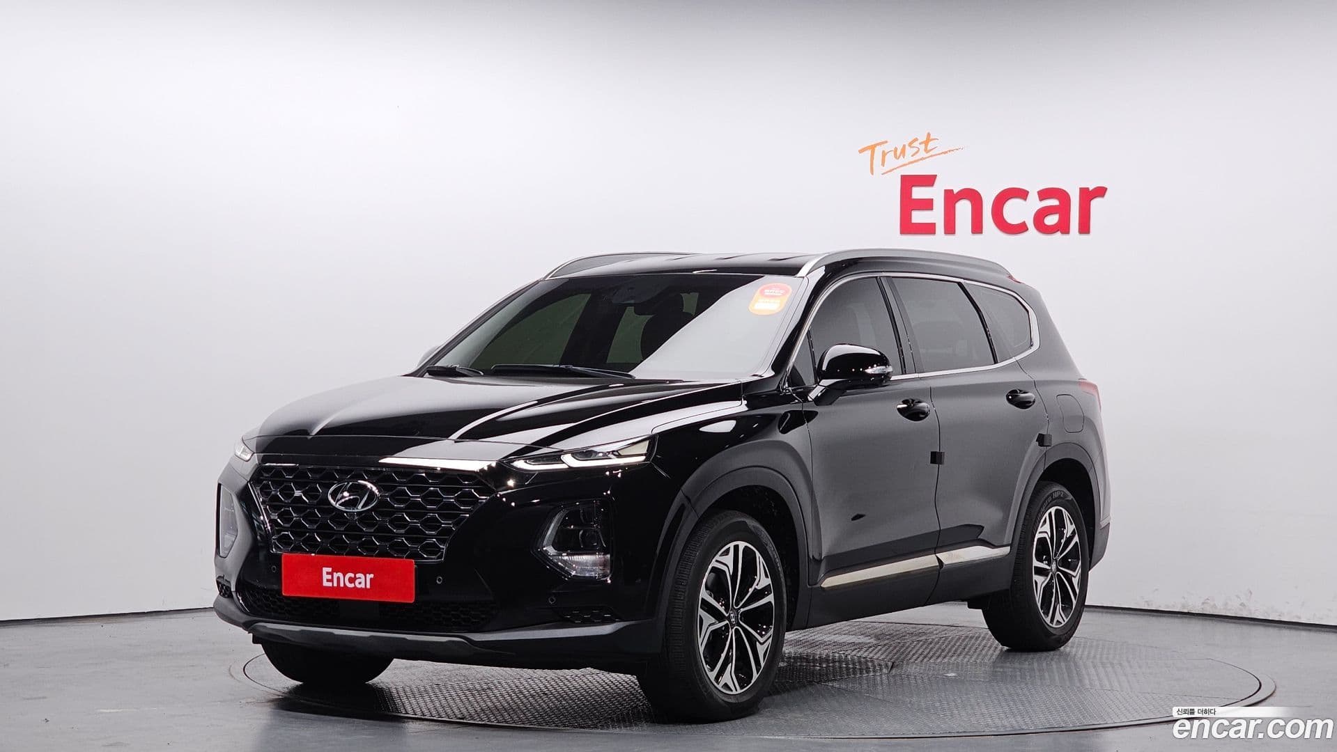 Main__Slider__Photo:Santafe Hyundai 2020.1-0