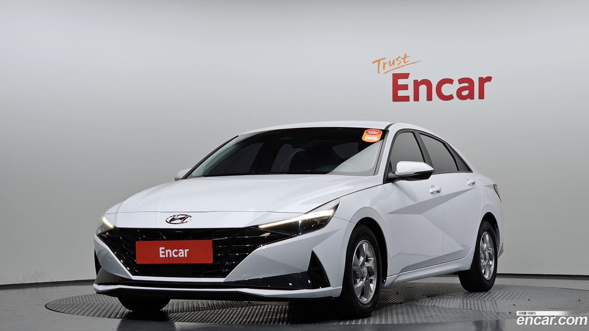 Main__Slider__Photo:AVANTE Hyundai 2021.3-0
