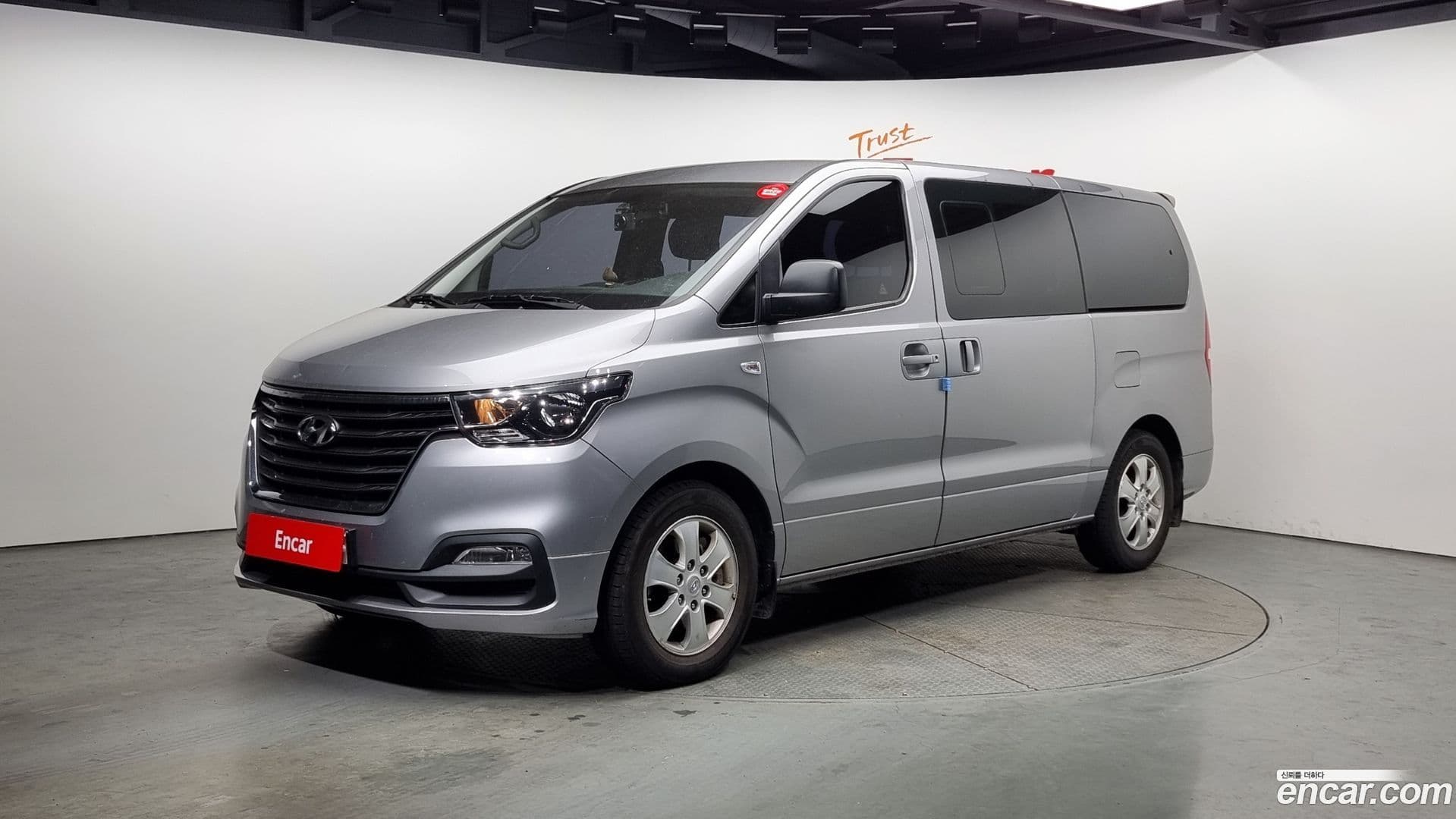 Main__Slider__Photo:Starex Hyundai 2018.3-0