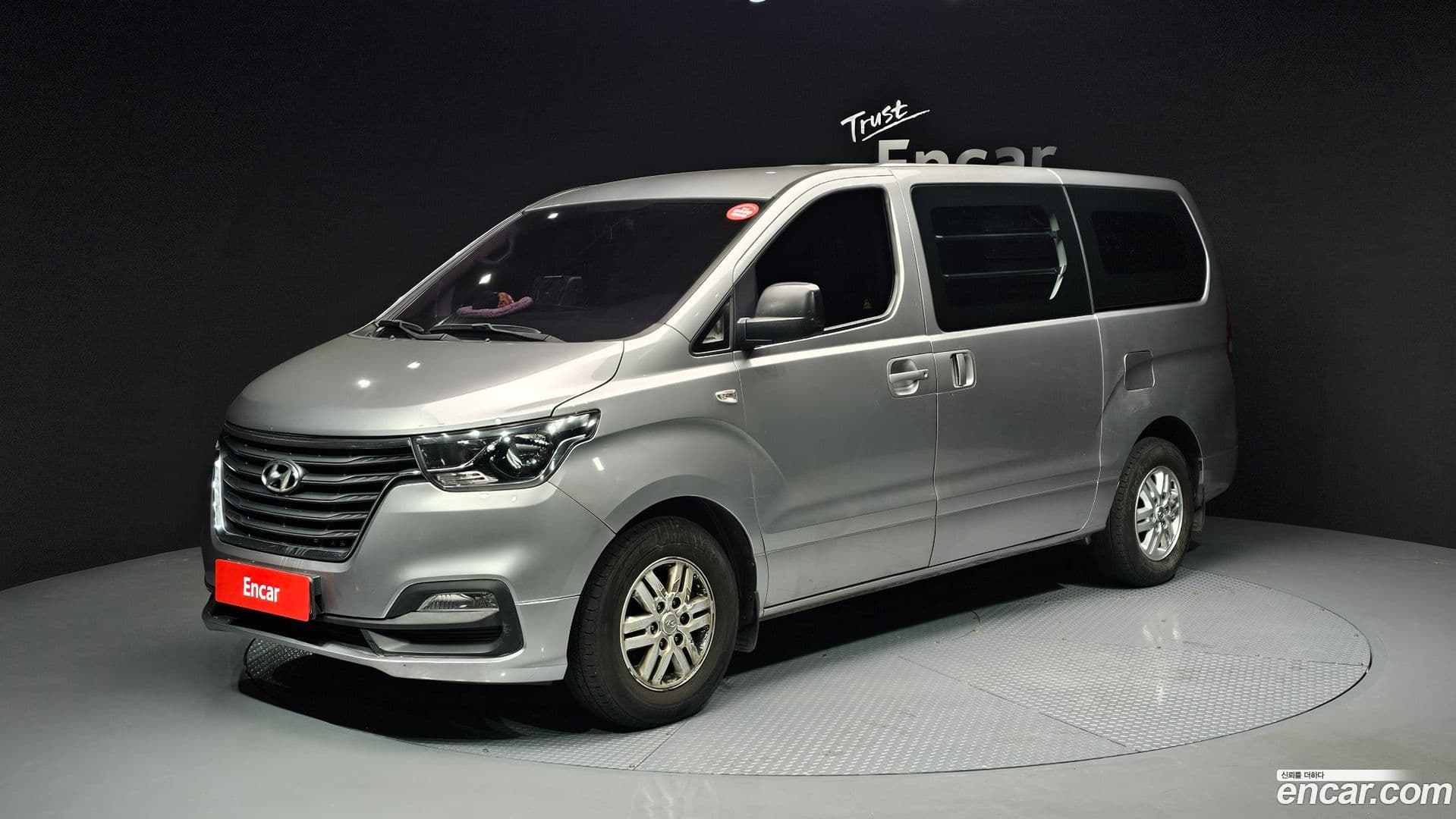 Main__Slider__Photo:Starex Hyundai 2018.6-0