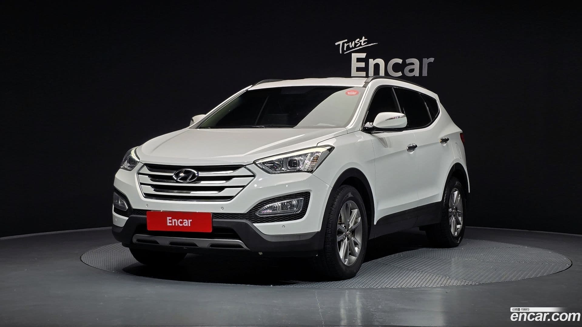 Main__Slider__Photo:Santafe Hyundai 2013.3-0