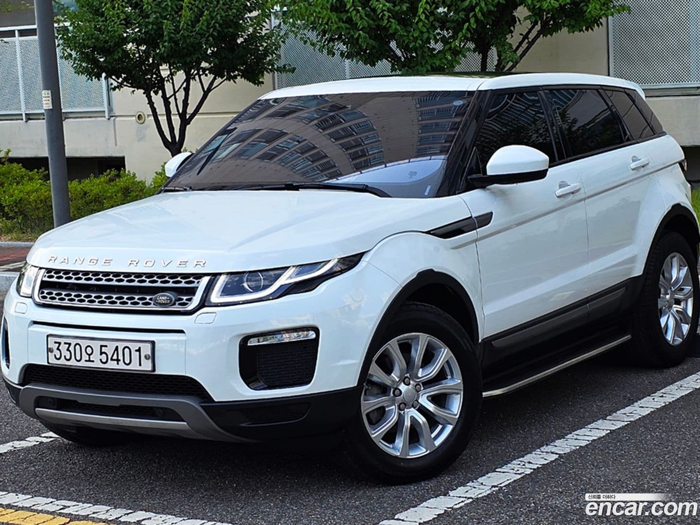 Main__Slider__Photo:Range Rover Evoque Land Rover 2018.5-0