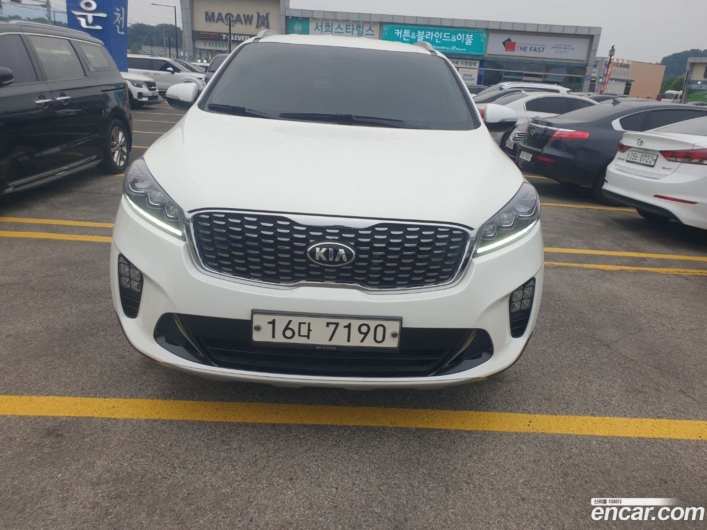 Main__Slider__Photo:Sorento Kia 2017.8-0