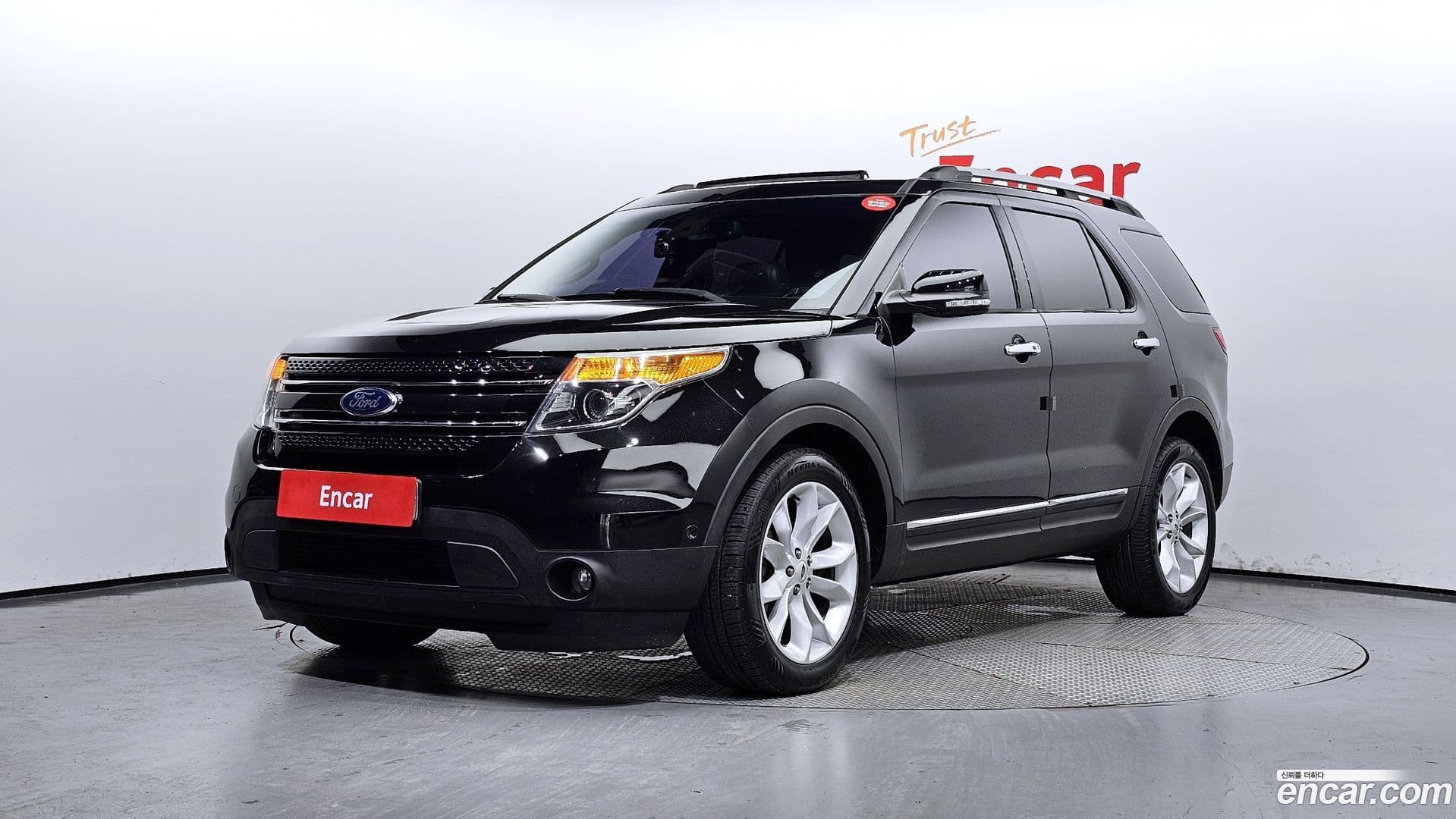 Main__Slider__Photo:Explorer Ford 2015.6-0