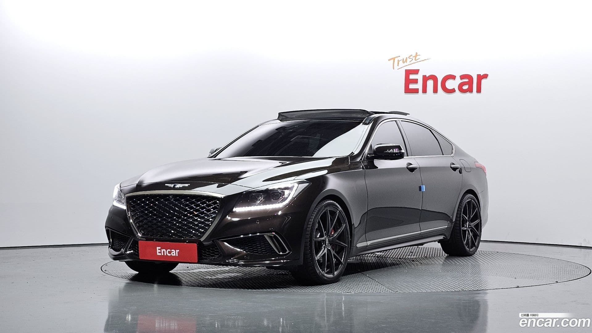 Main__Slider__Photo:G80 Genesis 2019.4-0