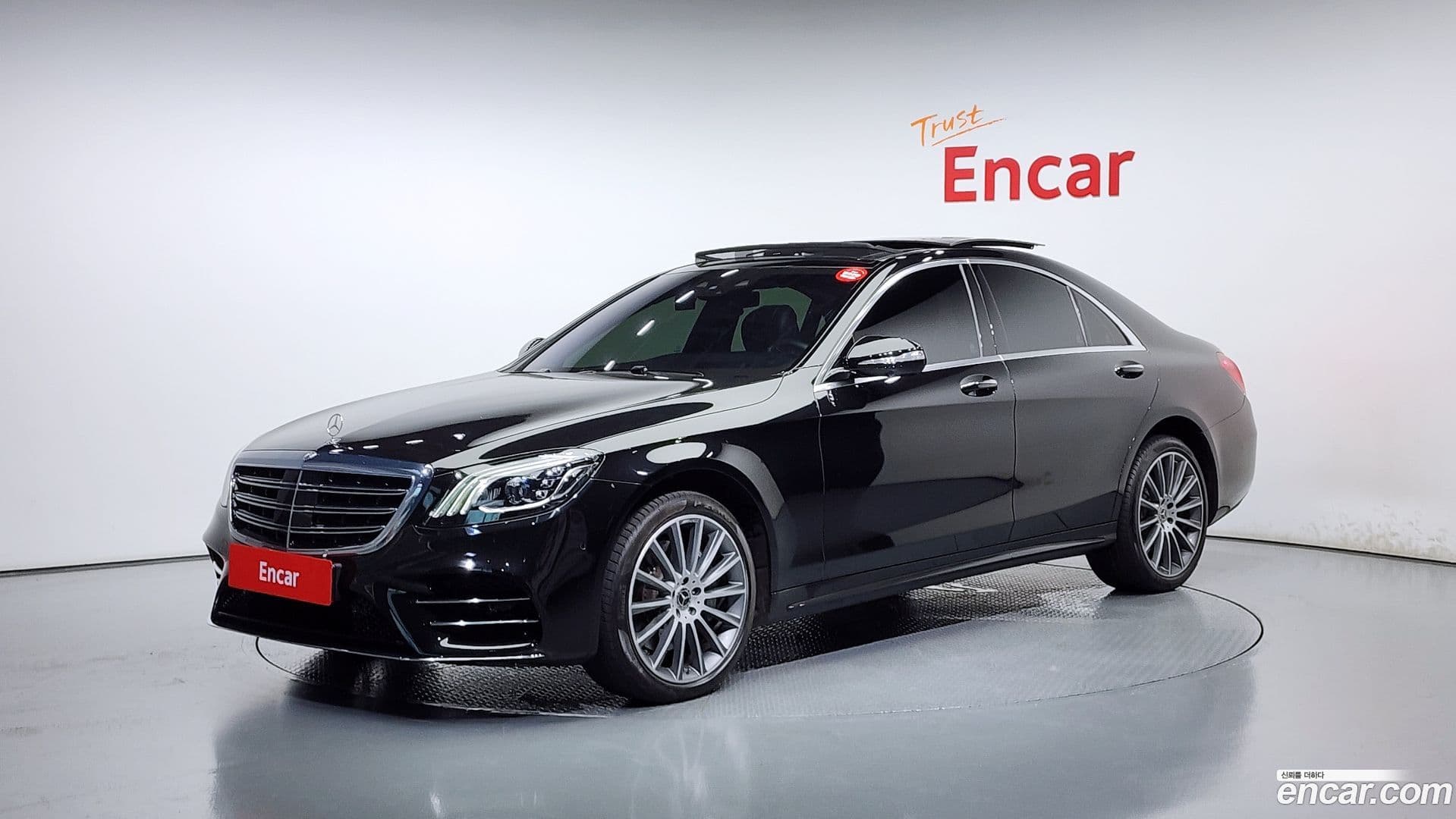 Main__Slider__Photo:S-Class Mercedes-Benz 2018.1-0