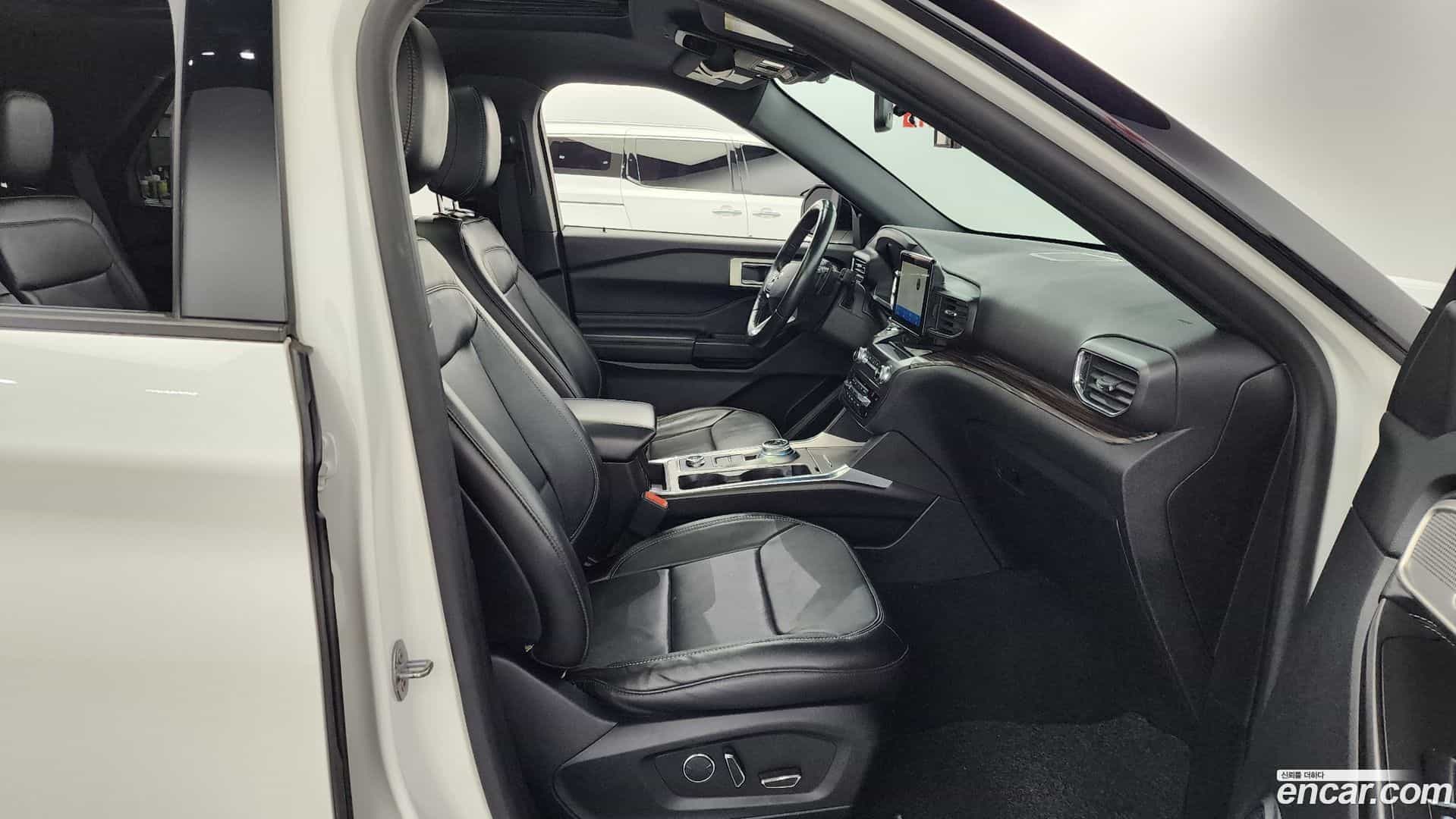 Explorer Ford 2020.4-OPTION-015