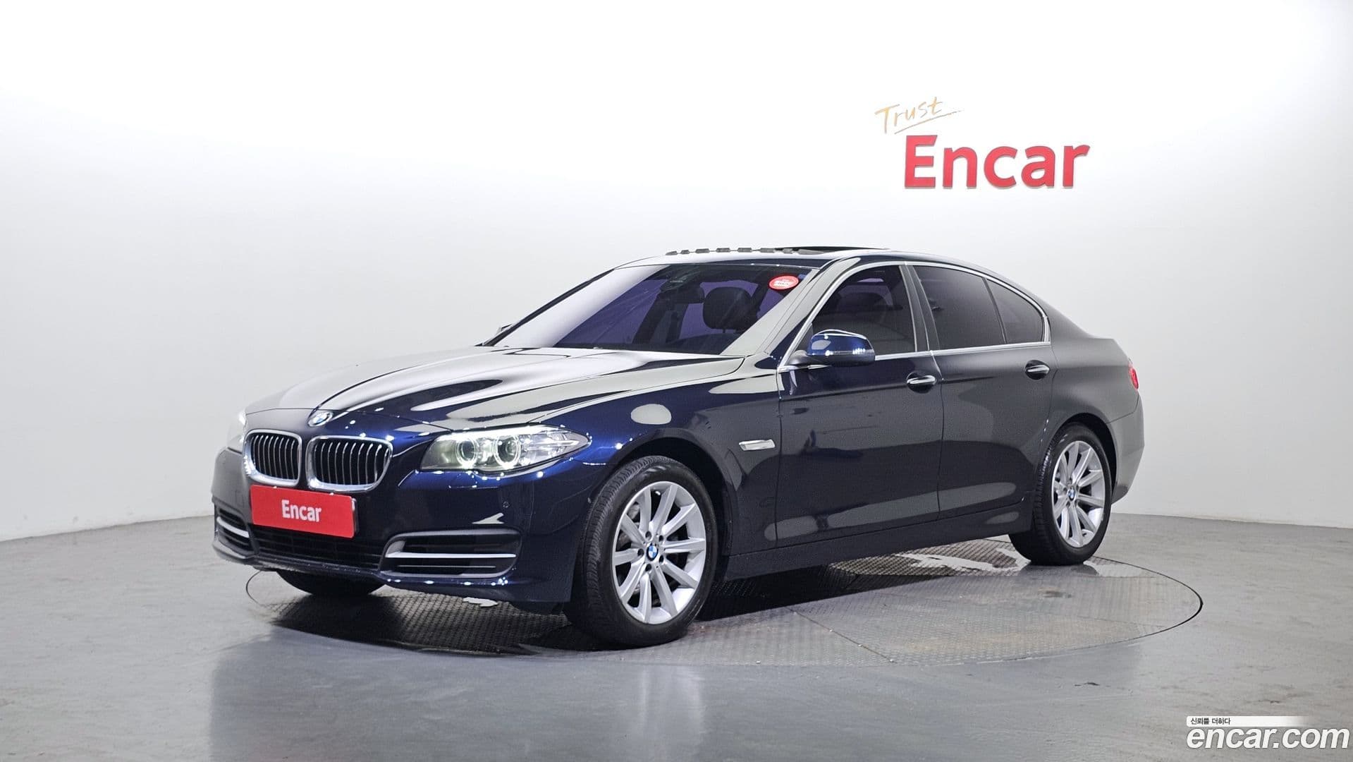 Main__Slider__Photo:5-Series BMW 2015.4-0
