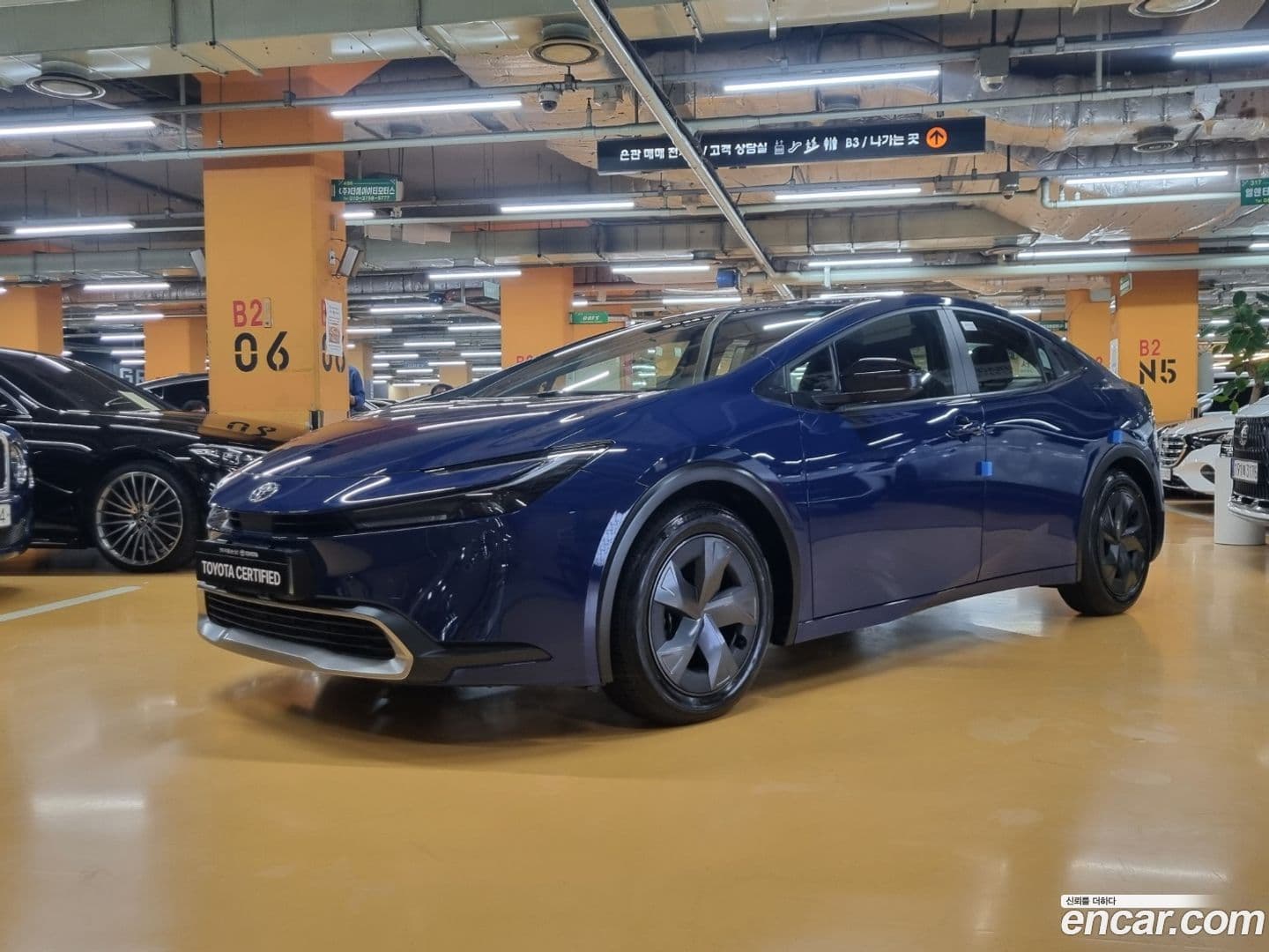 Main__Slider__Photo:Prius Toyota 2023.11-0
