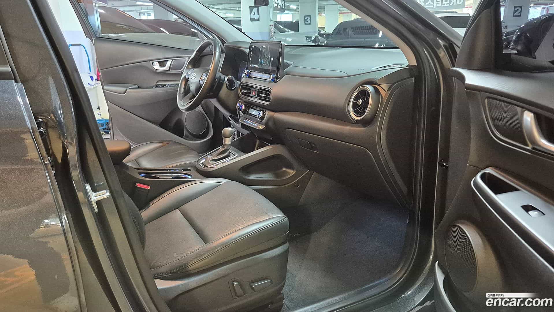 Kona Hyundai 2021.1-OPTION-015