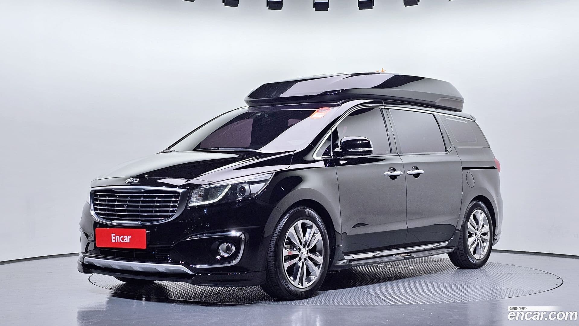 Main__Slider__Photo:Canival Kia 2018.2-0