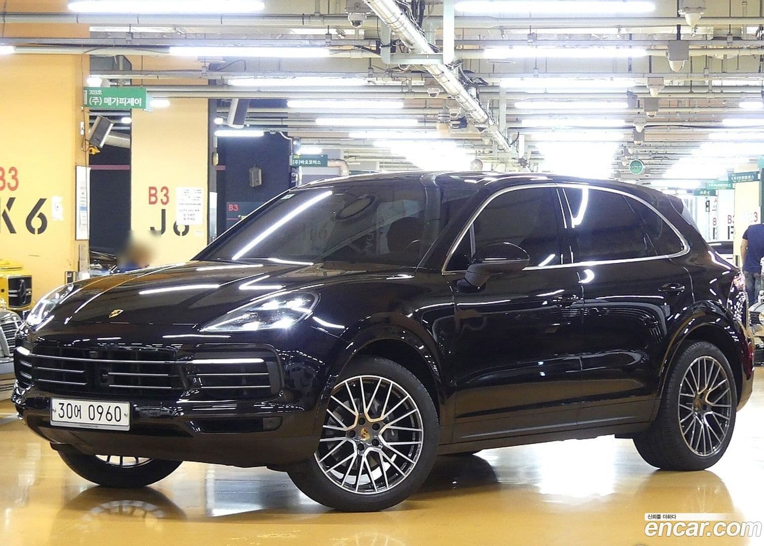 Main__Slider__Photo:Cayenne Porsche 2019.2-0