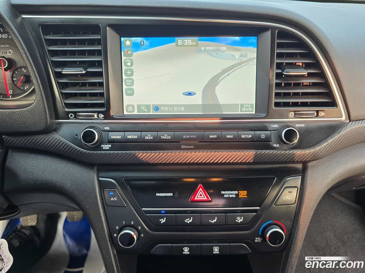 AVANTE Hyundai 2018.4-OPTION-023