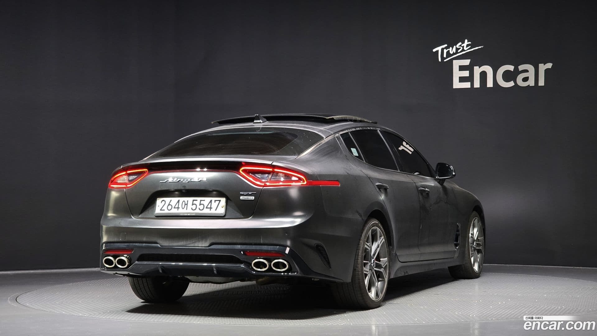 Main__Slider__Photo:Stinger Kia 2017.8-0