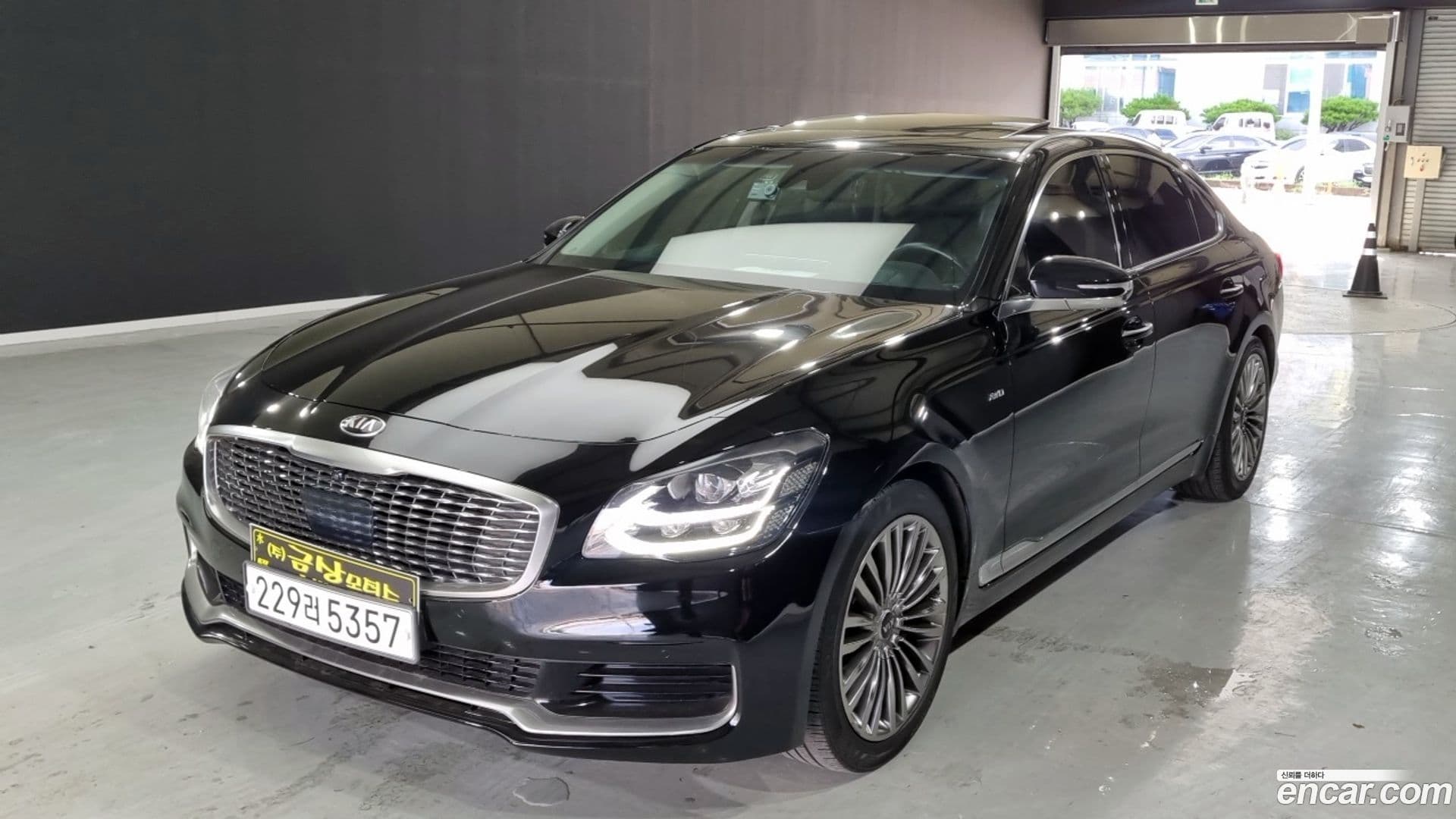 Main__Slider__Photo:K9 Kia 2018.4-0