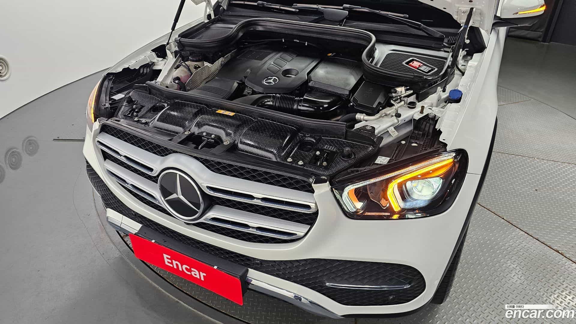 GLE-Class Mercedes-Benz 2022.5-INNER-006