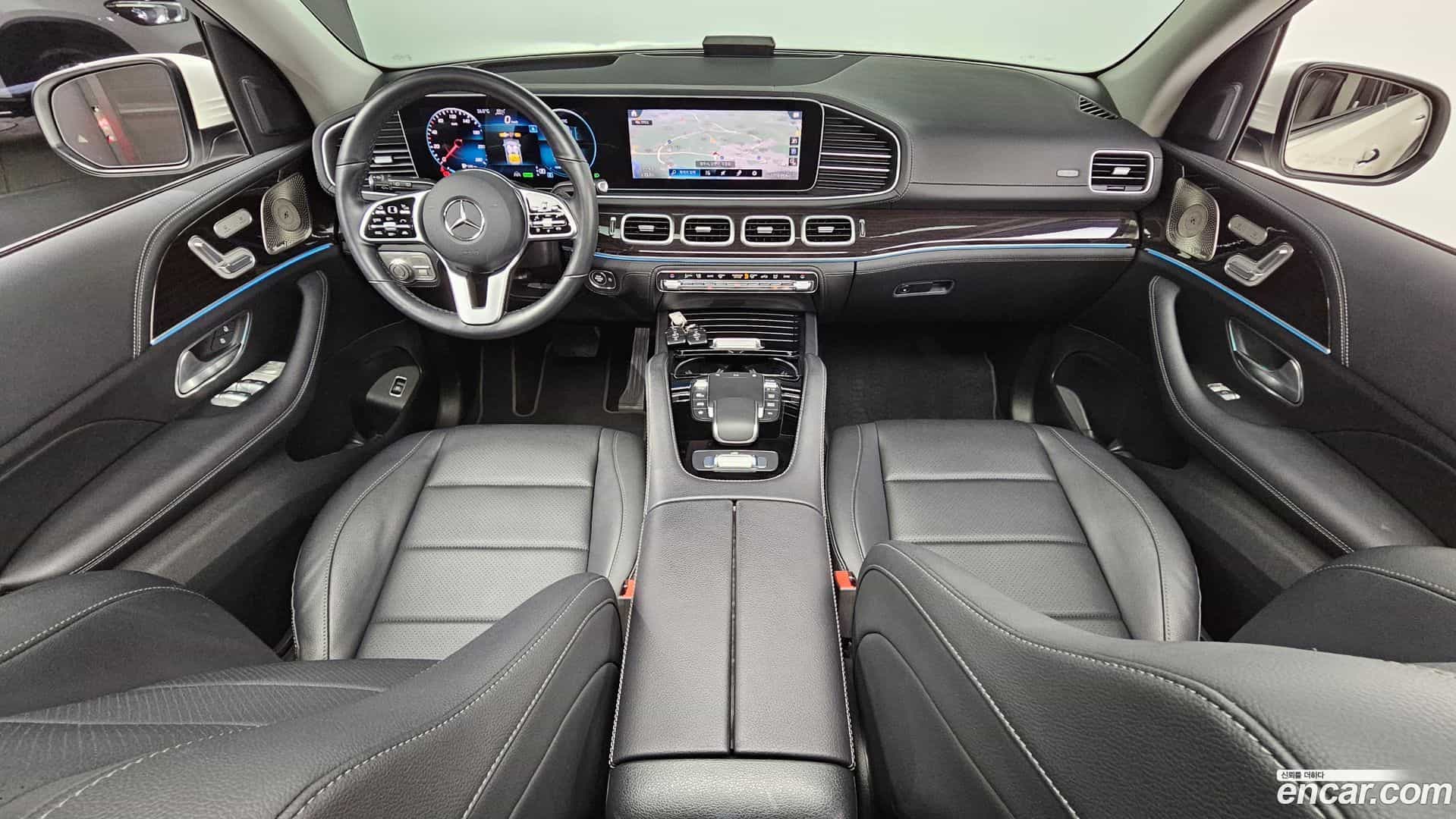 GLE-Class Mercedes-Benz 2022.5-INNER-007