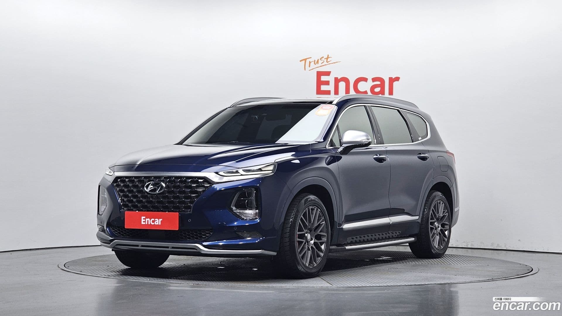 Main__Slider__Photo:Santafe Hyundai 2018.7-0