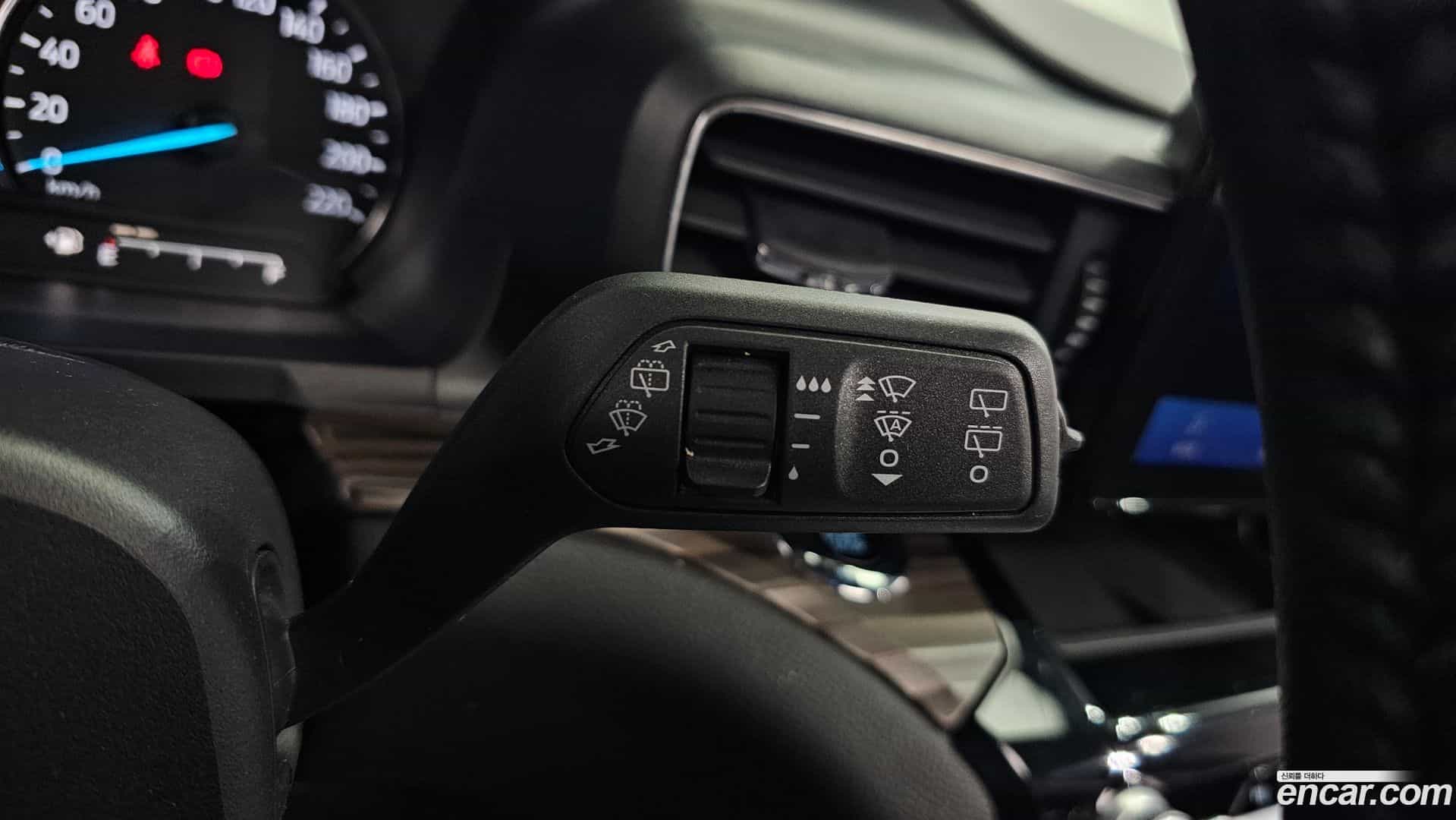 Explorer Ford 2023.10-OPTION-018