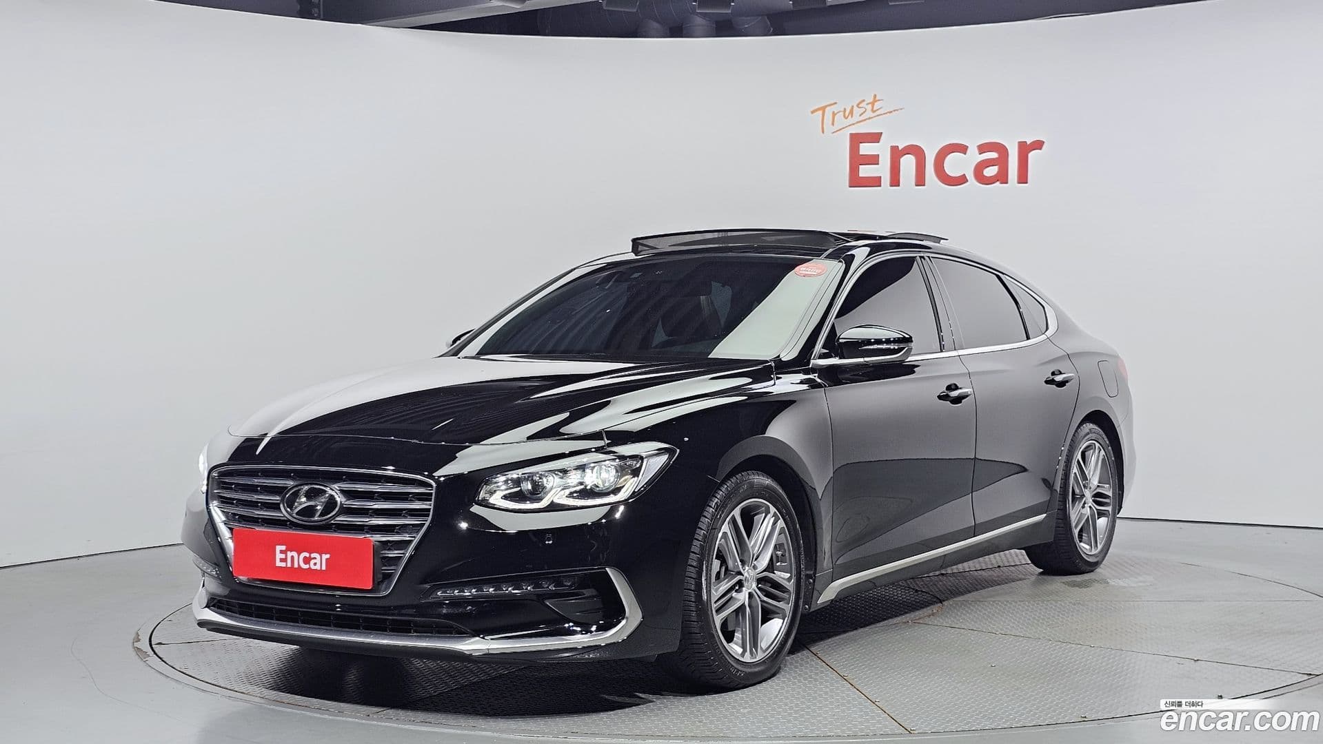Main__Slider__Photo:Grandeur Hyundai 2017.10-0
