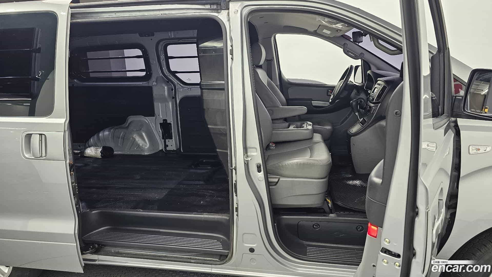 Starex Hyundai 2019.5-OPTION-023